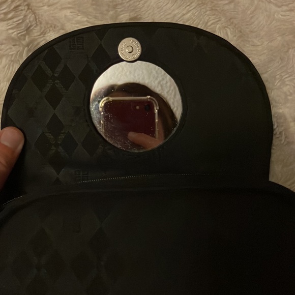 Givenchy makeup bag! 🖤✨ - Picture 3 of 6